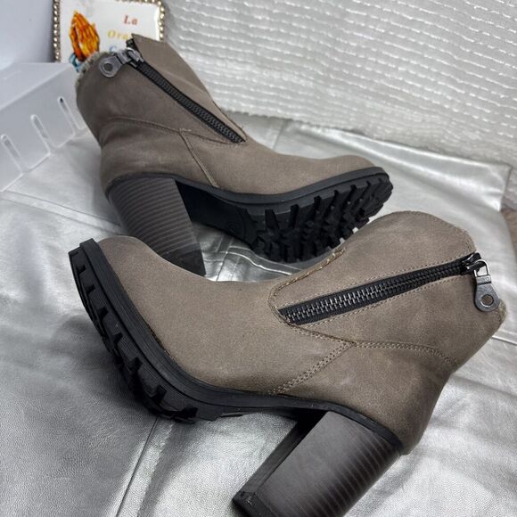 (Q6) Mossimo Supply Co.Boots 8 Target Ankle Booties Heels Zip Browm Sued Women - Picture 6 of 11